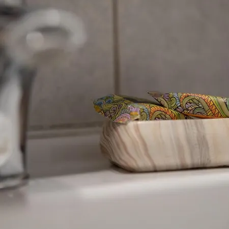 Cozy In Center With Private Parking! アパート