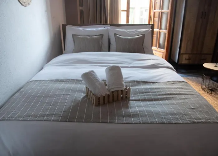 Cozy In Center With Private Parking! Apartamento